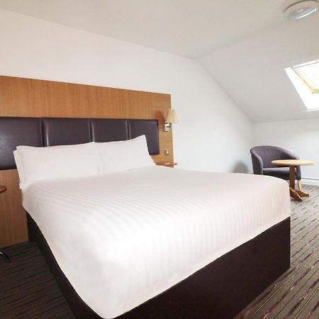 Orchid Epsom; Sure Hotel Collection By Best Western Eksteriør billede