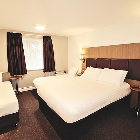 Orchid Epsom; Sure Hotel Collection By Best Western Eksteriør billede