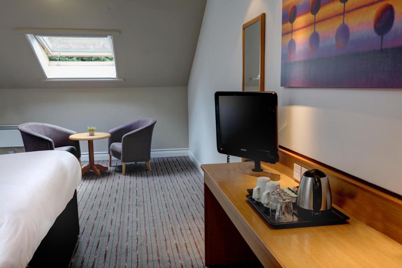 Orchid Epsom; Sure Hotel Collection By Best Western Eksteriør billede