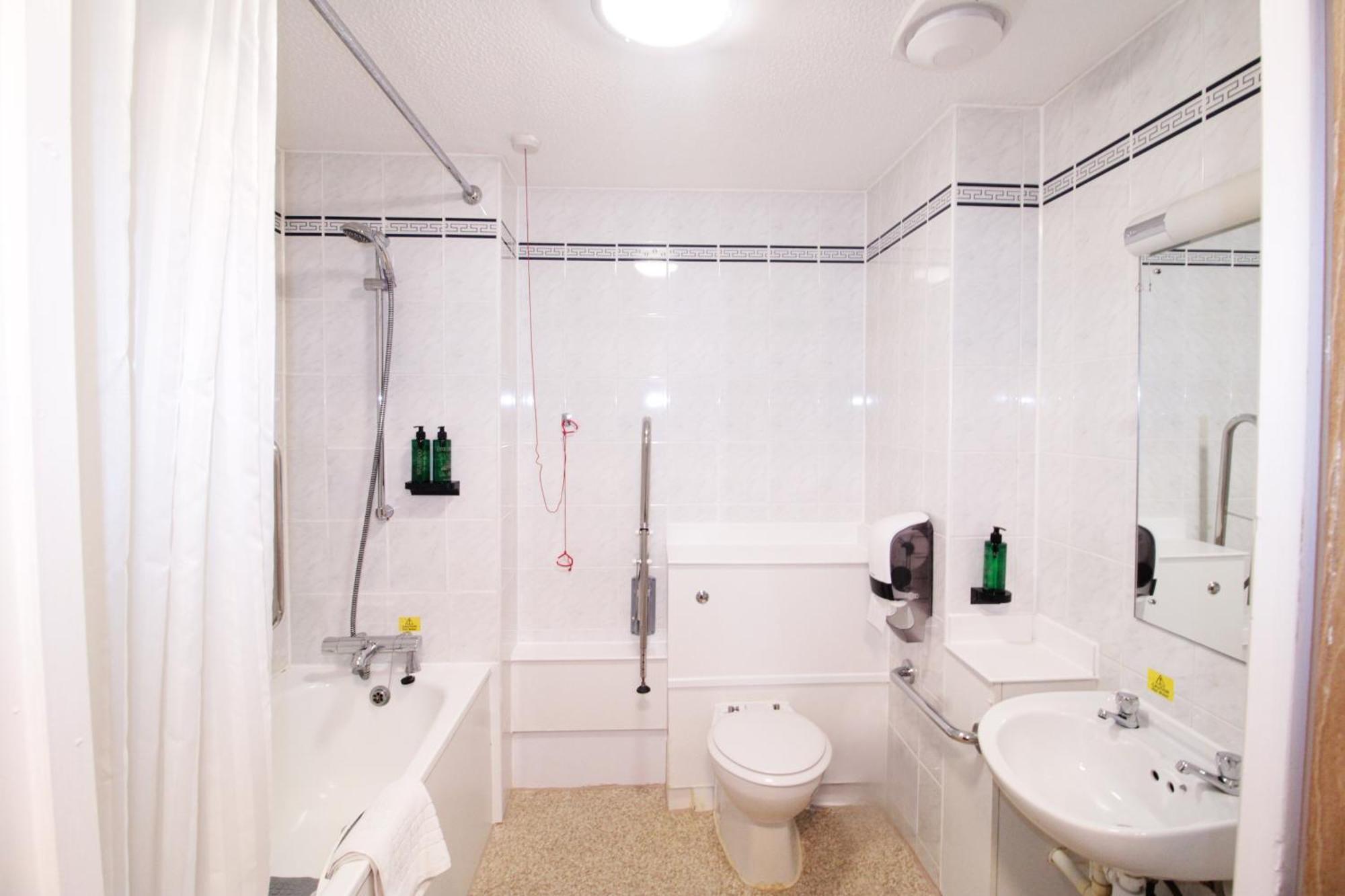 Orchid Epsom; Sure Hotel Collection By Best Western Eksteriør billede