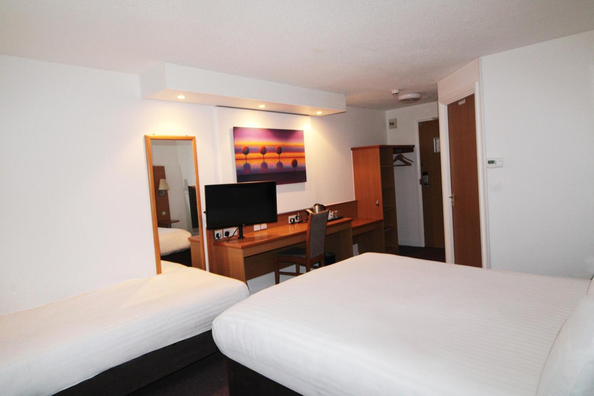 Orchid Epsom; Sure Hotel Collection By Best Western Eksteriør billede